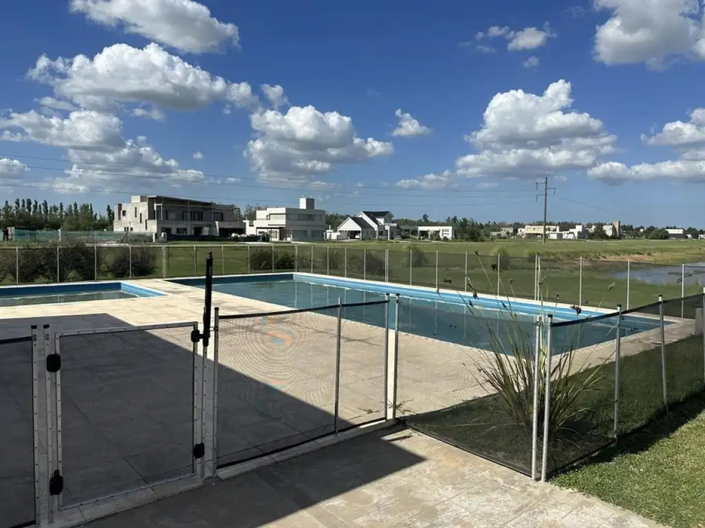 Terreno - 1.035  m² Total