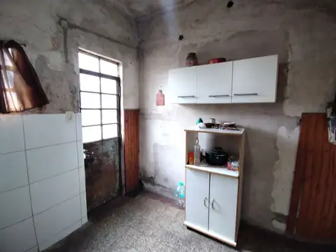 VENTA CASA 3 AMB JARDIN COCHERA LANÚS