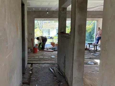 Casa 3 ambientes con 2 baños