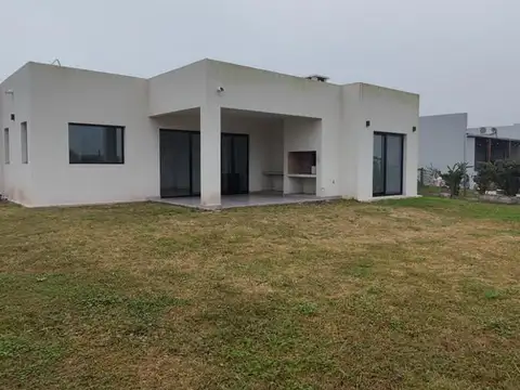 Casa en Venta Barrio Santa Isabel - Ingeniero Maschwitz	 al 1500