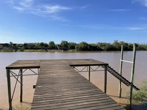 Casa 2 ambientes con 1 baño