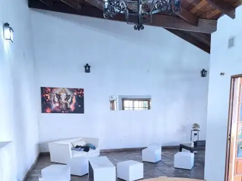 Casa en Alquiler en Casanova Oeste, $ 850.000