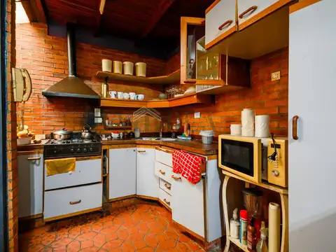 Depto Tipo Casa 4 ambientes con 2 baños
