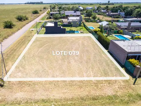 VENTA - LOTE DE ESQUINA DE 768M2 FRENTE NORTE - FUNES TOWN.