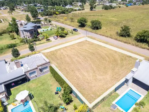 Terreno en Venta 32  mts Fondo