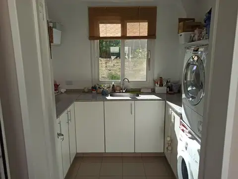 PH 4 AMBIENTES EN VENTA CON PISCINA Y QUINCHO