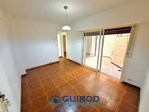 VENTA DEPARTAMENTO 2 AMBIENTES CON PATIO