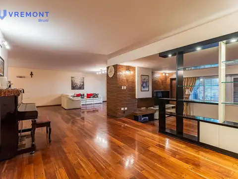 Departamento en Alquiler de 6 ambientes