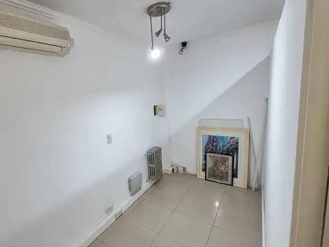 ALQUILER OFICINA VISTA AL FRENTE CALLE CORDOBA