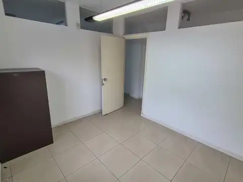 Oficina en Alquiler en Centro, $ 400.000