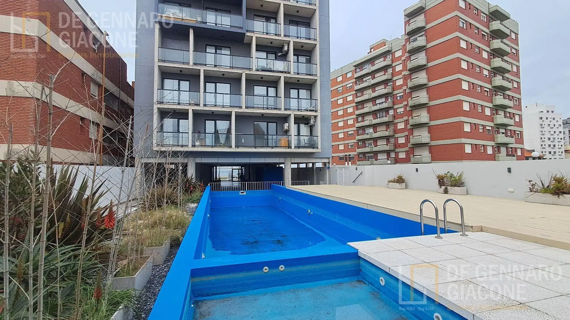Depto 4 amb, 170m² frente al mar — Constitución