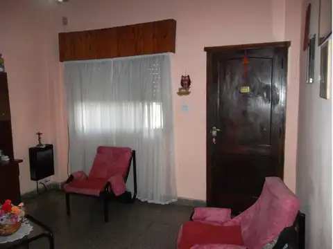 Depto Tipo Casa en Venta de 4 ambientes
