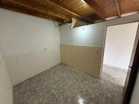 Depto Tipo Casa en Venta en Jose Leon Suarez, USD 34.000