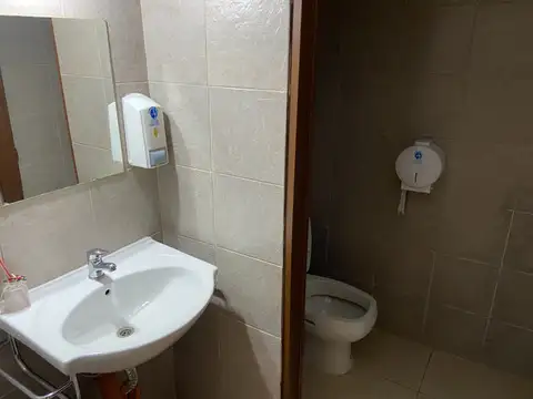 Local en Venta Via Pública