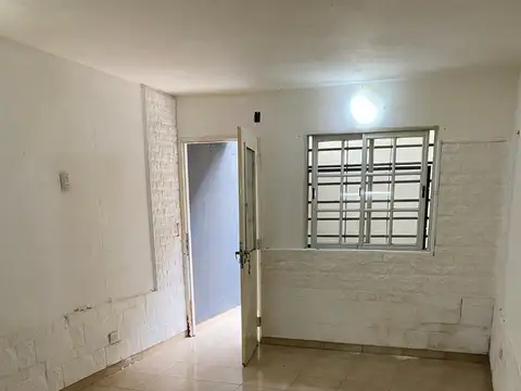Departamento en Alquiler en Ituzaingó, $ 600.000