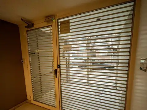 Cerrito 613 , Piso 00