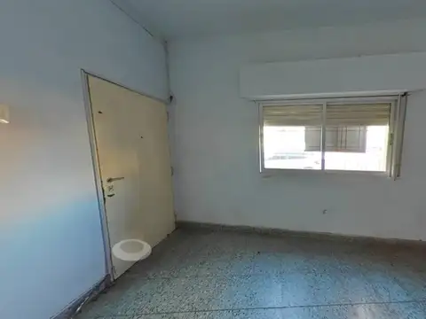 Casa 4 amb + depto amb 200m2 tot, 140 m2 cub garage