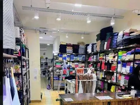 Local en Alquiler en Floresta, $ 3.000.000