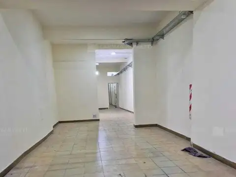 Local en Alquiler en Floresta, $ 3.000.000