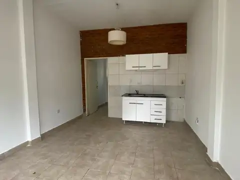 Depto Tipo Casa en Alquiler en Ituzaingo Norte, $ 550.000