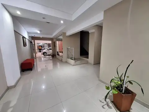 VENTA DEPARTAMENTO DOS AMBIENTES SAN MARTIN CENTRO