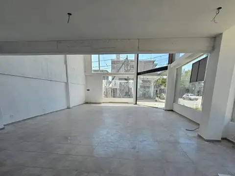 Local en Venta 1 año