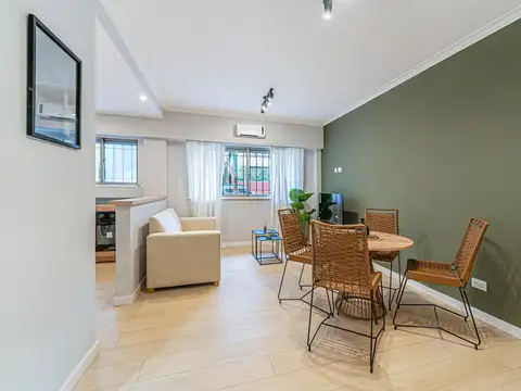 VENTA Departamento 2 ambientes con patio reciclado y amoblado | Paseo Aldrey | Mar del Plata