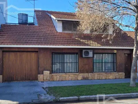 Casa en venta 4 ambientes  APTA CREDITO HIPOTECARIO en Lomas de Zamora