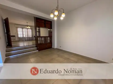 Casa 4 ambientes con 5 baños