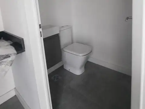 Oficina Monoambiente con 2 baños