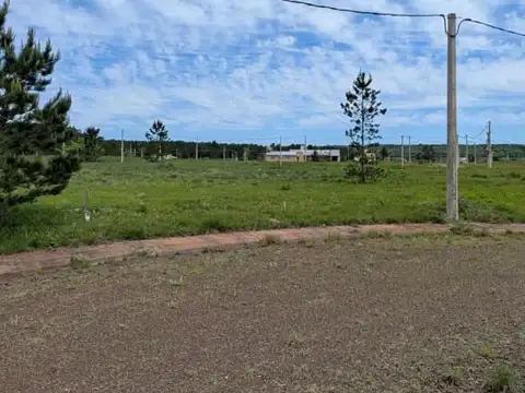 EN VENTA LOTE de 800M2 en BARRIO LA CANDELARIA