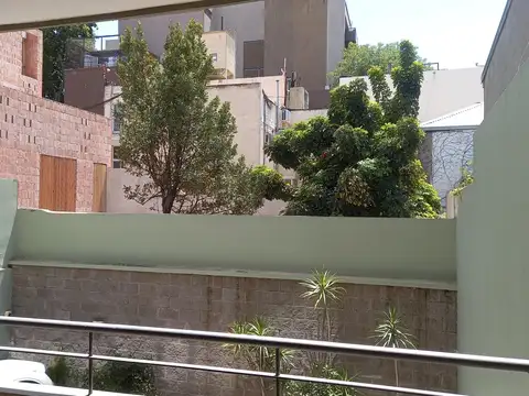 Oficina en Alquiler con 1 cochera