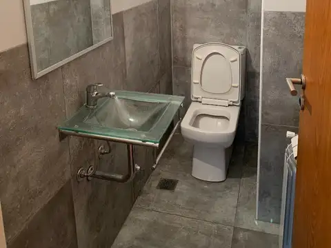 Oficina en Alquiler al Este