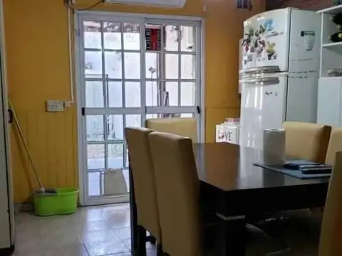 Depto Tipo Casa en Venta en Villa Santa Rita, USD 350.000