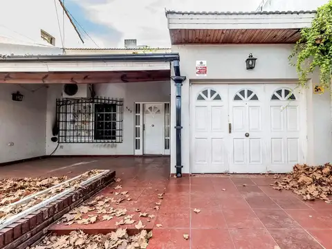 Casa en venta- Moron Centro