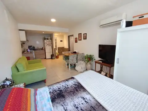 Departamento en Venta en Monte Castro, USD 64.900