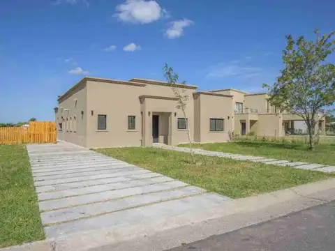 Casa en Alquiler en San Sebastián, Countries y Barrios Cerrados en Escobar