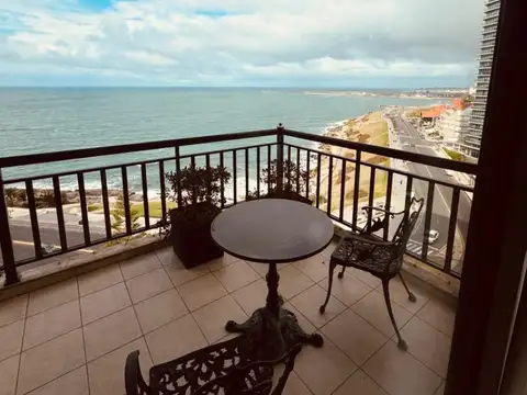 4 amb c/amplio balcón, frente al mar - Cochera 2