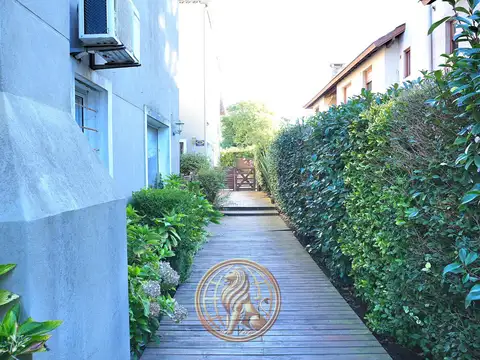 Depto Tipo Casa en Venta al Este