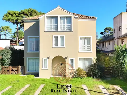 VENTA TRIPLEX PINAMAR FINANCIA PERMUTA