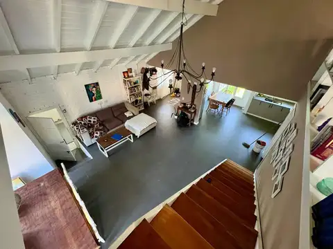 Casa en Venta con 4 cocheras
