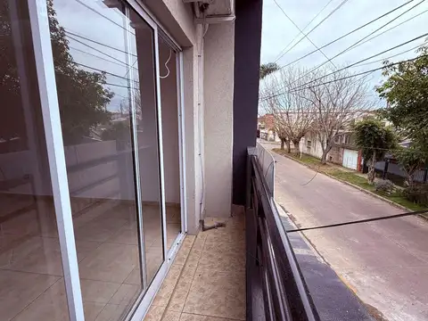 Alquiler Departamento monoambiente con cochera
