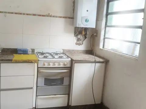 Depto Tipo Casa en Alquiler en San Isidro Vias / Rolon, $ 950.000