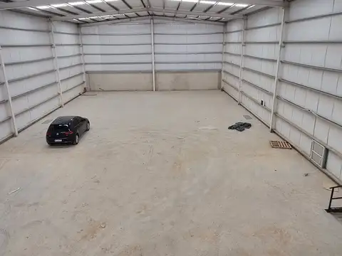 Galpon en Alquiler en Lisandro Olmos Etcheverry, $ 8.000.000