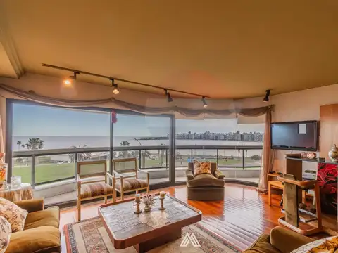 VENTA, primera linea, 3 suites.