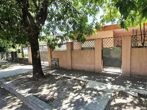 Venta muy linda casa Apta Multifamiliar en Troncos del Talar, Tigre APTO CREDITO