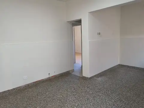 Depto Tipo Casa en Alquiler en Quilmes Oeste, $ 750.000