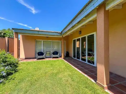 Depto Tipo Casa en Venta de 3 ambientes