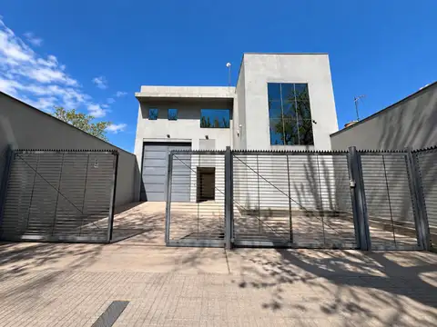 Venta galpon con oficinas cuarta seccion mendoza