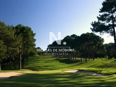 Espectacular terreno con vista al golf en venta